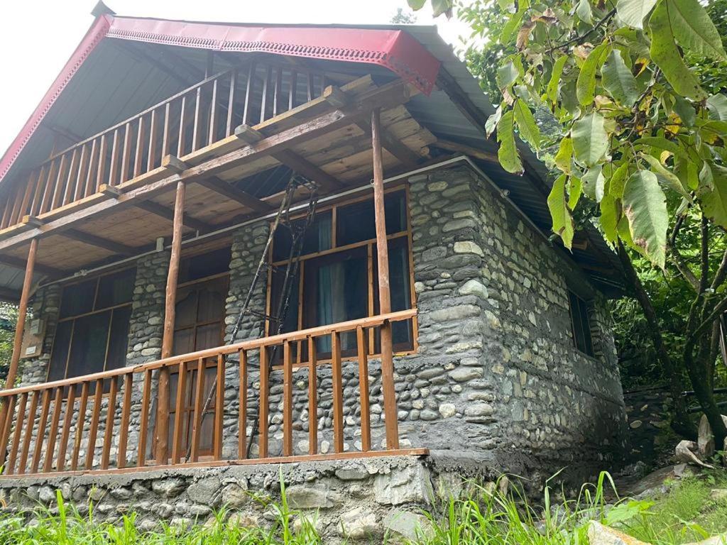 Rudrani Stays Jibhi Exterior photo