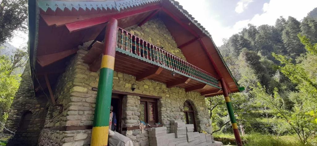Rudrani Stays Jibhi Exterior photo