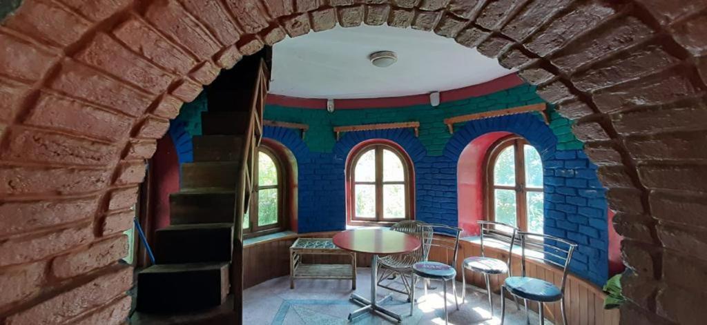 Rudrani Stays Jibhi Exterior photo
